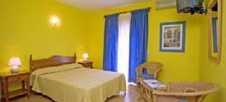 Hotel Hostal Marbella:  FUENGIROLA - COSTA DEL SOL