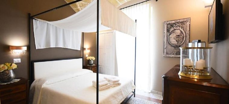 Hotel B&b Laura - Luxury Rooms:  GALLIPOLI - LECCE