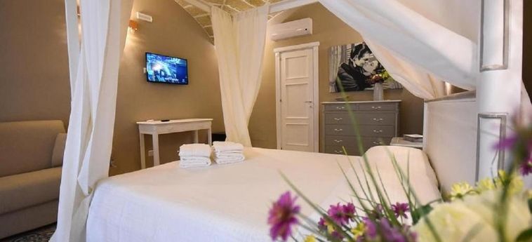 Hotel B&b Laura - Luxury Rooms:  GALLIPOLI - LECCE