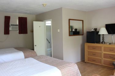Hotel Colonial Resort & Spa:  GANANOQUE - ONTARIO