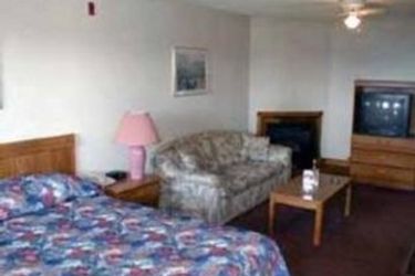 Hotel Quality Inn & Suites 1000 Islands:  GANANOQUE - ONTARIO