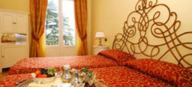 Hotel Villa Sofia:  GARDASEE