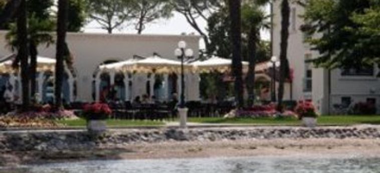 Hotel Lugana Parco Al Lago:  GARDASEE