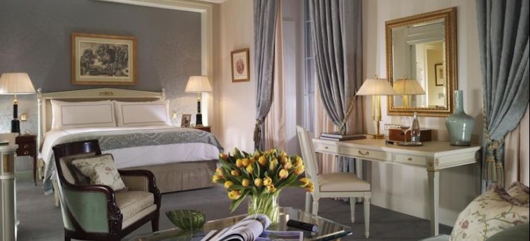 Four Seasons Hotel Des Bergues:  GENÈVE