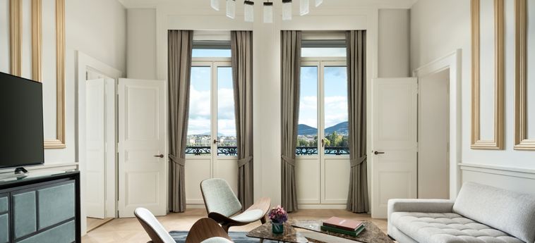The Ritz-Carlton Hotel De La Paix, Geneva:  GENÈVE
