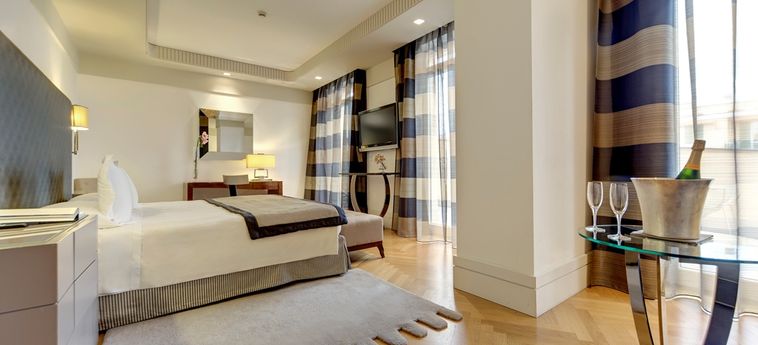 Hotel Melia Genova Genova: Foto 