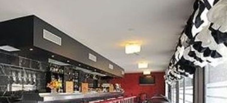 Hotel Salles Aeroport Girona:  GERONE