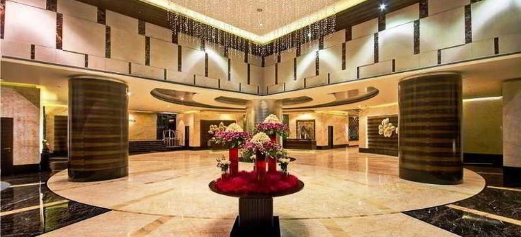 Hotel Radisson Blu Kaushambi Delhi Ncr:  GHAZIABAD