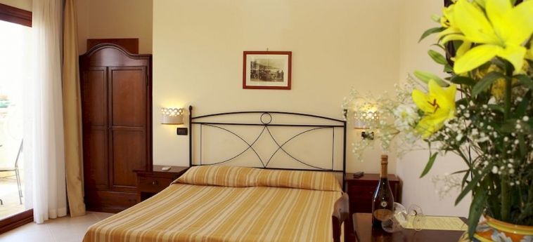 Hotel B&b Villa Cristina:  GIARDINI NAXOS - MESSINA