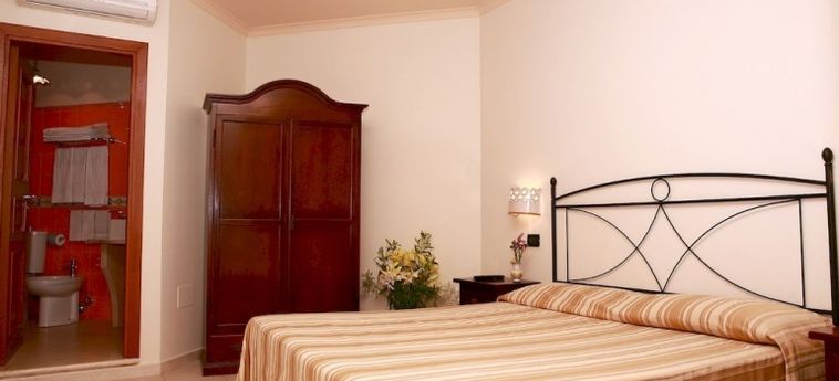 Hotel B&b Villa Cristina:  GIARDINI NAXOS - MESSINA