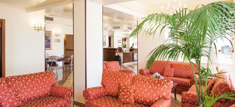 Art Hotel Diamond Resort Naxos Taormina:  GIARDINI NAXOS - MESSINA