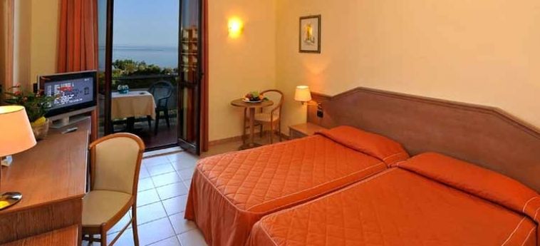 Unahotels Naxos Beach Sicilia:  GIARDINI NAXOS - MESSINA