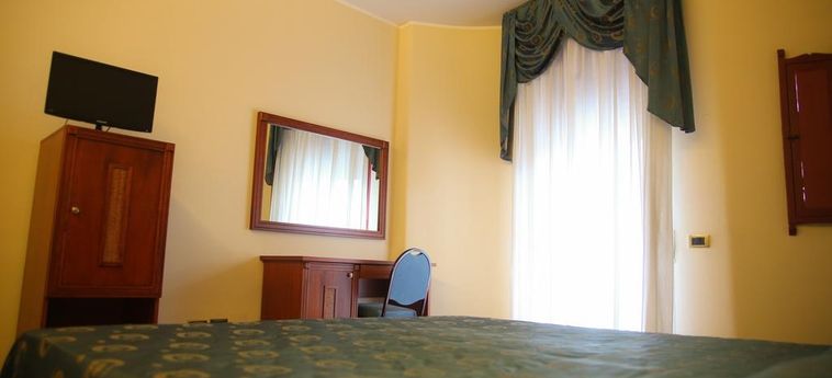 Assinos Palace Hotel:  GIARDINI NAXOS - MESSINA