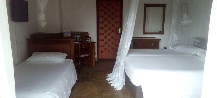Hotel Jacaranda Lake Elementaita Lodge:  GILGIL