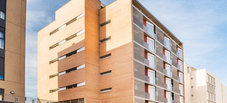 Hotel Apartamentos Els Quimics:  GIRONA