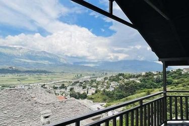 Denis Guest House Gjirokaster: Photo 
