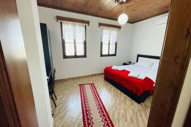 Denis Guest House Gjirokaster: Photo 