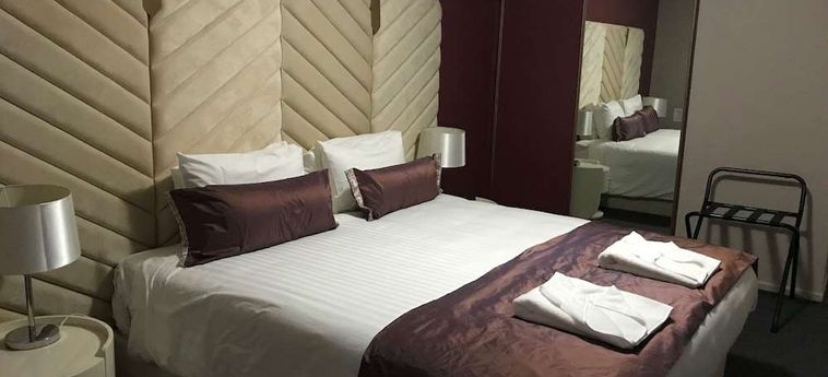 Hotel Metro:  GLADSTONE - QUEENSLAND