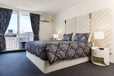 Hotel Metro:  GLADSTONE - QUEENSLAND