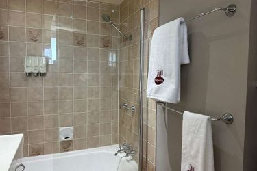 Hotel Metro:  GLADSTONE - QUEENSLAND