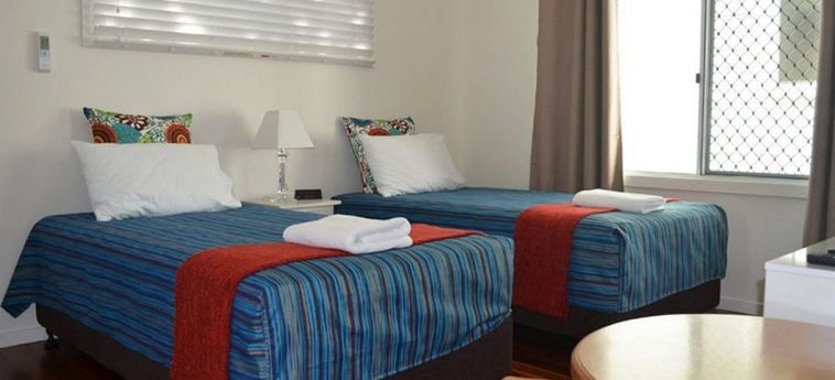 Hotel La Costa Motel:  GOLD COAST - QUEENSLAND