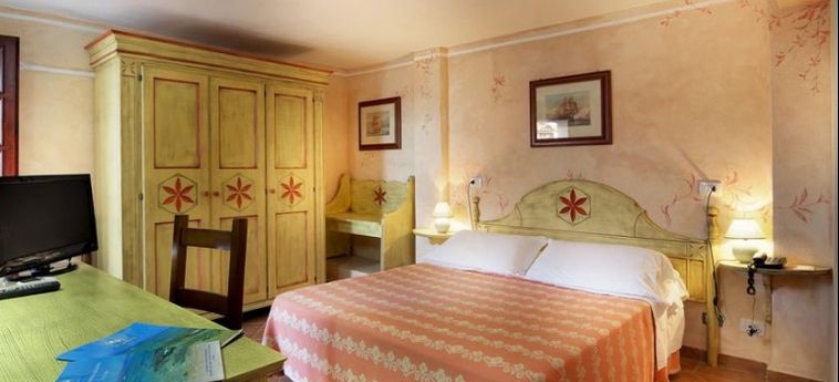 Colonna Beach Hotel & Residence:  GOLFO DI MARINELLA - OLBIA-TEMPIO