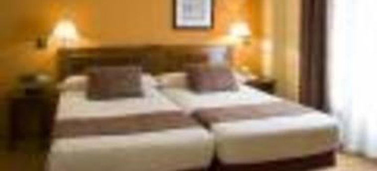 Hotel Comfort Dauro 2:  GRANADA