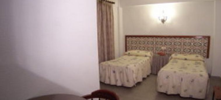 Hotel Hostal Eurosol Granada:  GRANADA
