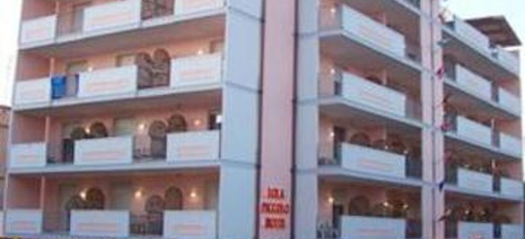 Hotel LOLA PICCOLO HOTEL