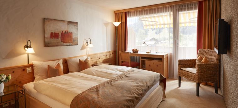 Gstaaderhof – Active & Relax Hotel:  GSTAAD