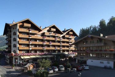 Bernerhof Swiss Quality Hotel Gstaad:  GSTAAD