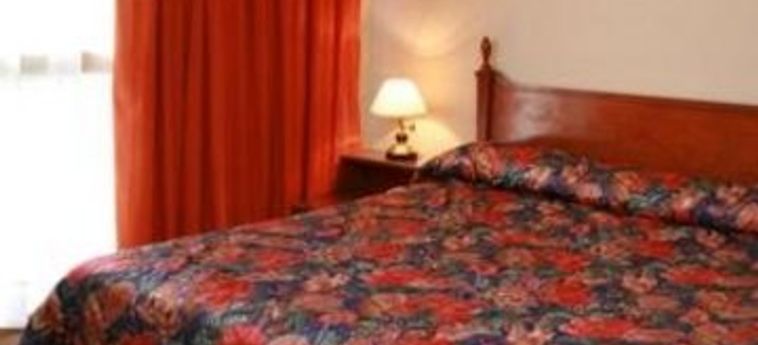 Hotel Suites Bernini:  GUADALAJARA