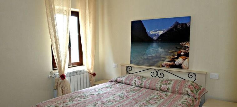 Hotel Cottage In Umbria:  GUALDO TADINO - PERUGIA