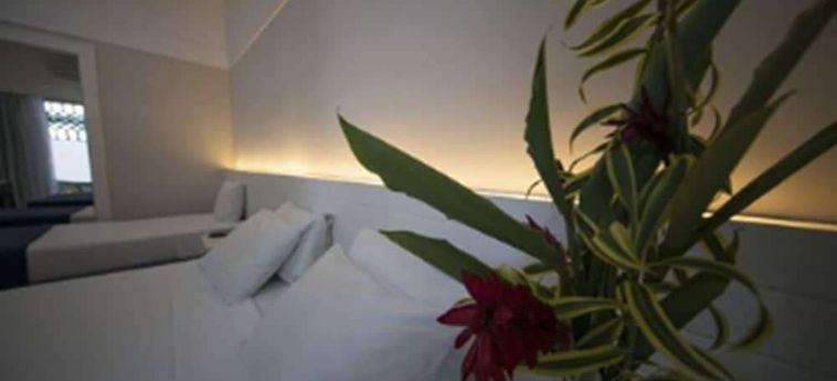 The Falls Hotel:  GUARUJÁ