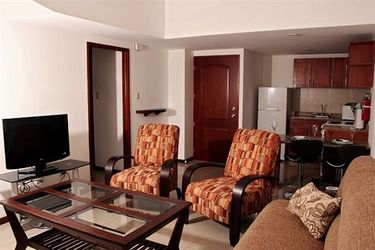 Hotel Suites Jardin Imperial Guatemala City: Photo 