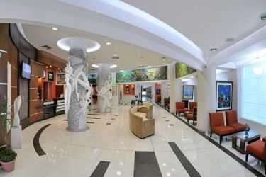 Hotel Galeria Man Ging:  GUAYAQUIL