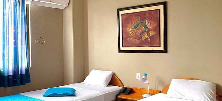 Hotel Hostal Quil:  GUAYAQUIL