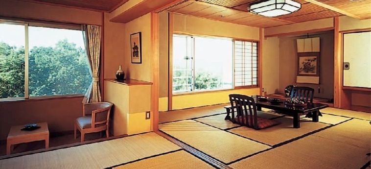 Hotel Tembo:  GUNMA