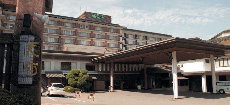 Hotel Tembo:  GUNMA