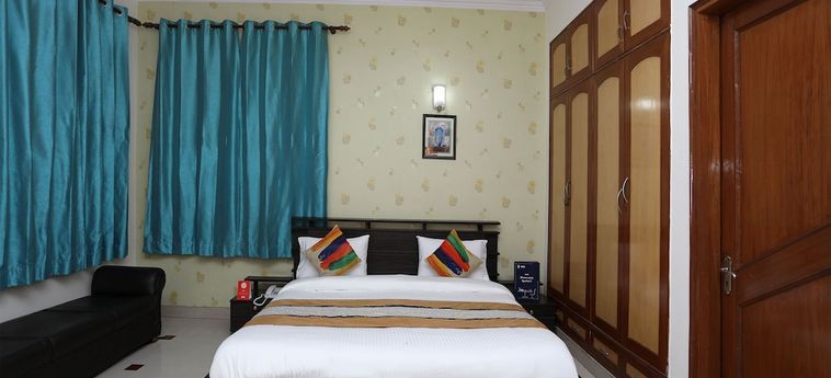 Hotel Oyo 14306 Advantage Homes:  GURGAON