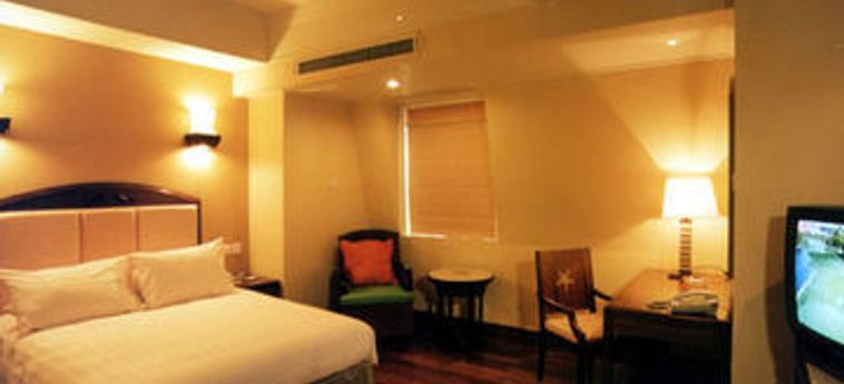Hotel Crown Spa Resort:  HAINAN