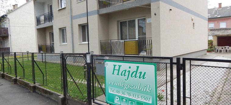Hotel Hajdu Vendeghaz:  HAJDUSZOBOSZLO