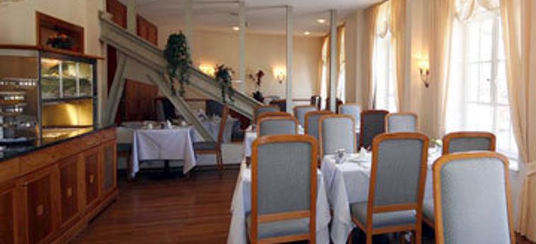 Hotel Furst Bismarck:  HAMBOURG