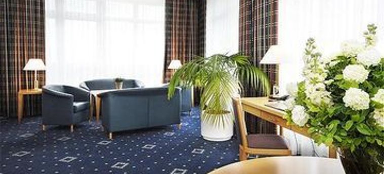 Hotel Holiday Inn Hamburg:  HAMBOURG