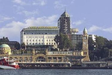 Hotel Hafen Hamburg:  HAMBURG