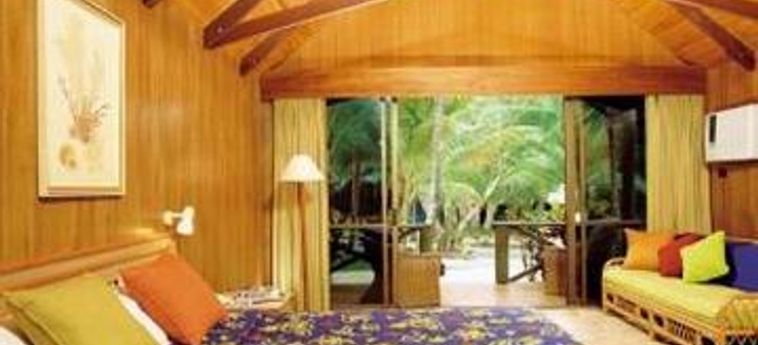 Hotel Palm Bungalows:  HAMILTON ISLAND