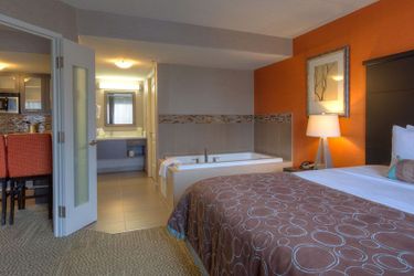 Hotel Staybridge Suites Hamilton - Downtown Hamilton: Photo 