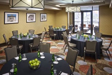Hotel Staybridge Suites Hamilton - Downtown Hamilton: Photo 