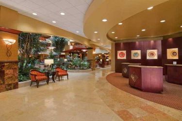Embassy Suites Hampton Roads - Hotel, Spa & Convention Cente:  HAMPTON (VA)