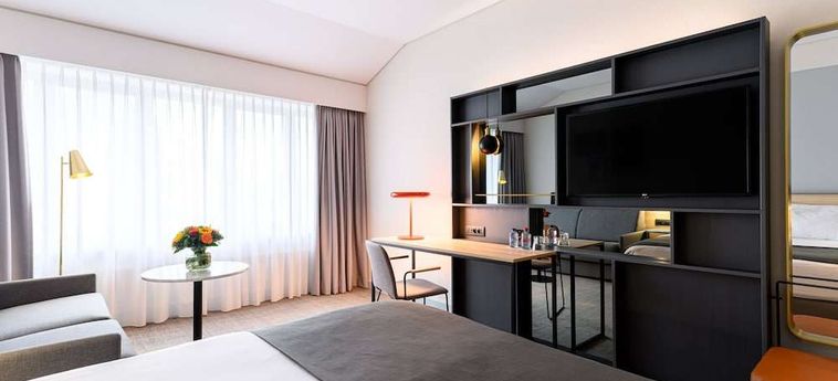 Hotel Holiday Inn Hasselt Hasselt: Foto 